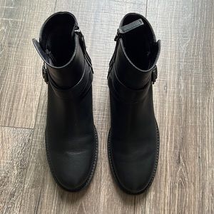 Aquatalia women leather shoes